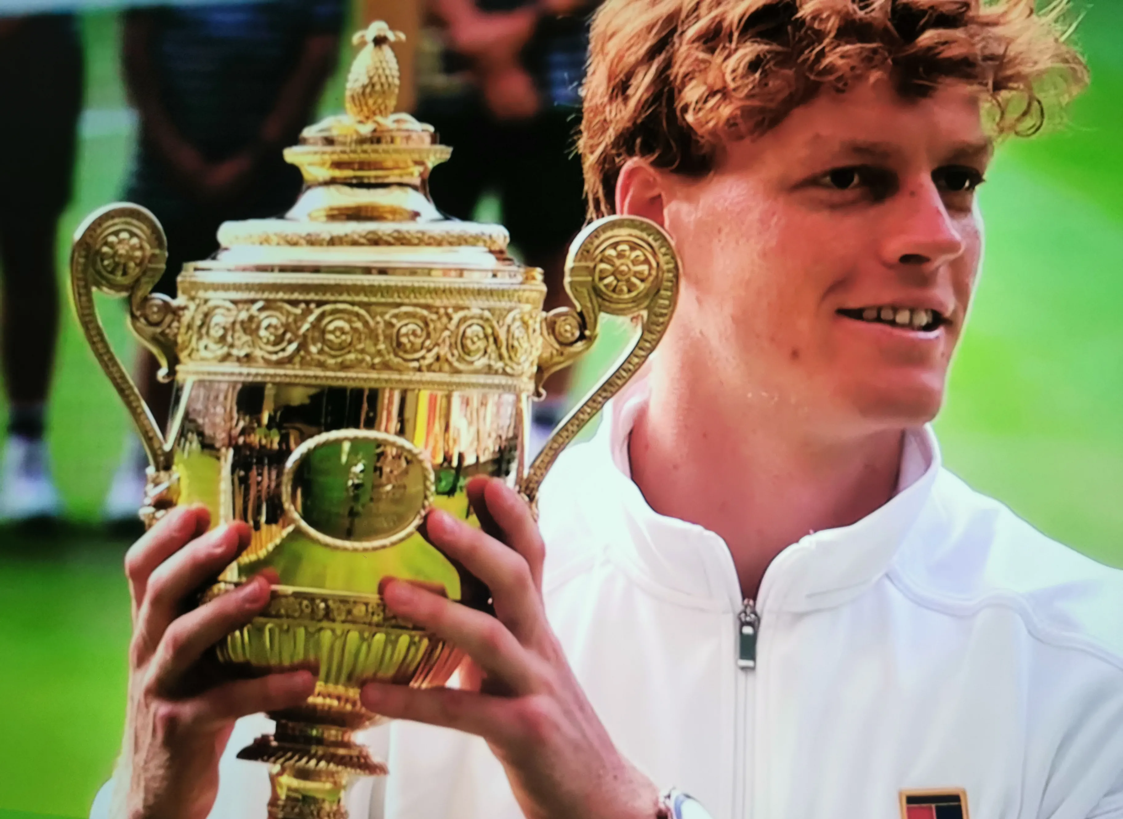 温网轻取拉沃尔杯，辛纳刷新纪录