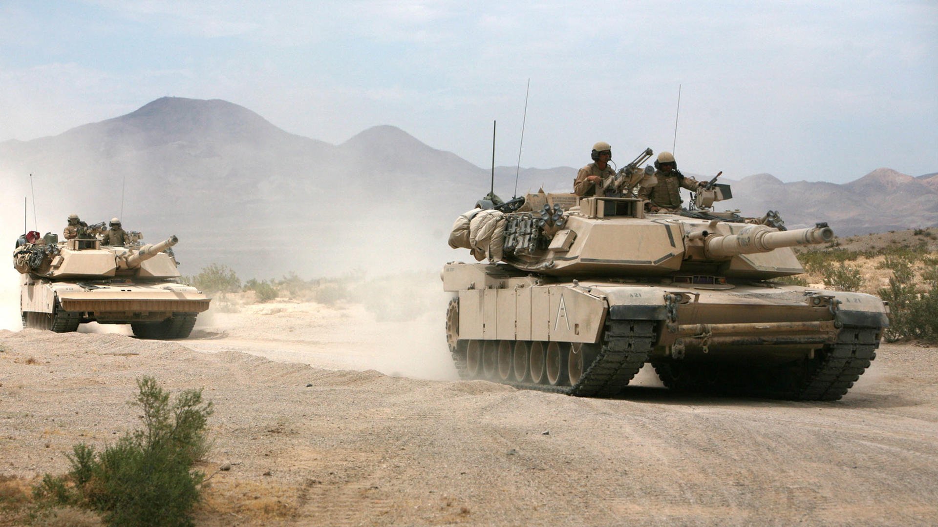 街道上的双重奇迹,从F1焦点战的极速狂飙到摩洛哥足球打穿阿森纳的战术穿透