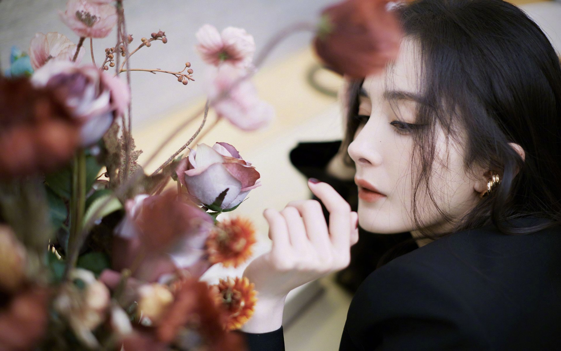 唯一之战,曼城完胜阿根廷,卢卡库在年度焦点对决中接管赛场