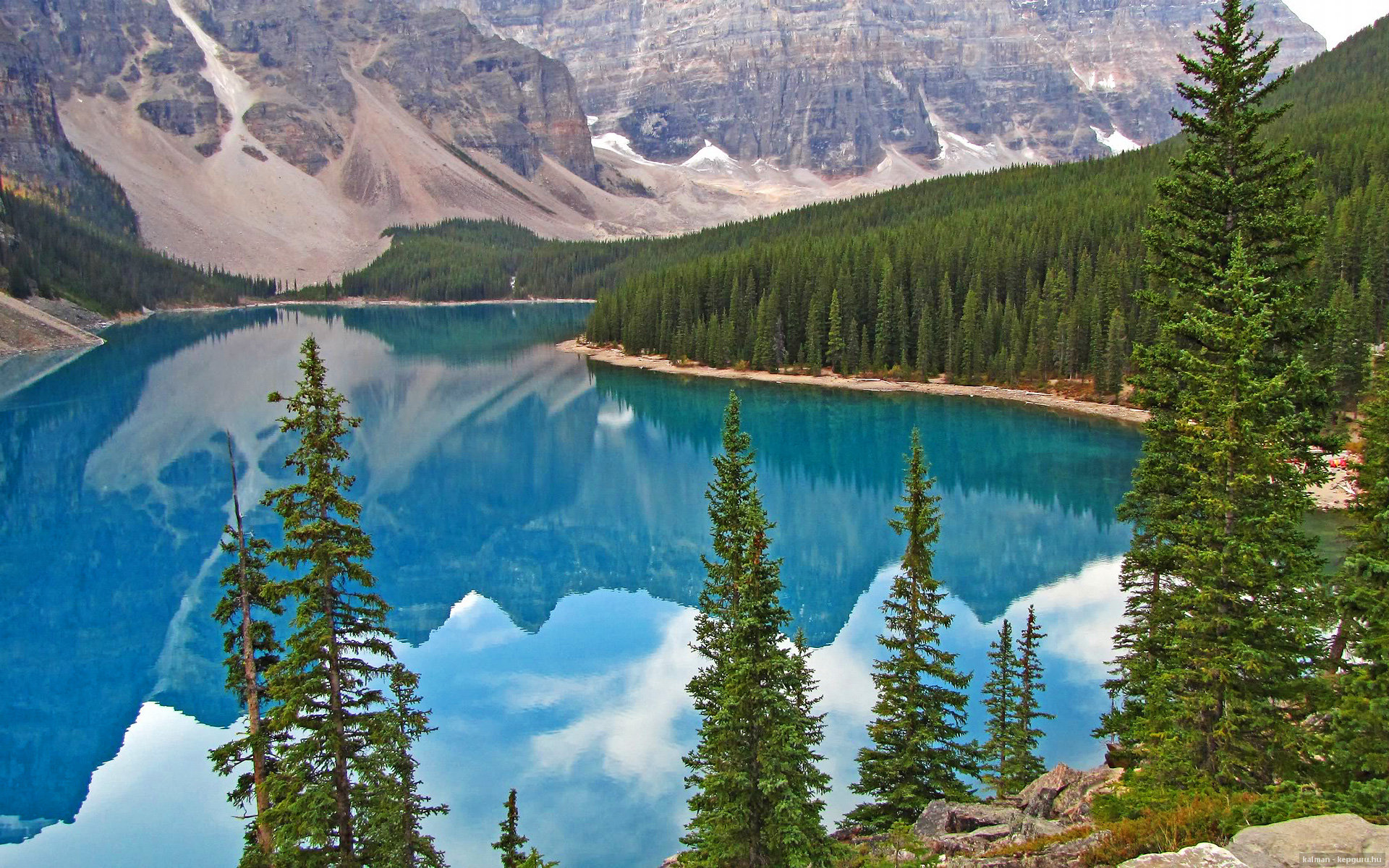 门神与雨林的共振,当南非碾压摩洛哥的声浪穿透2026