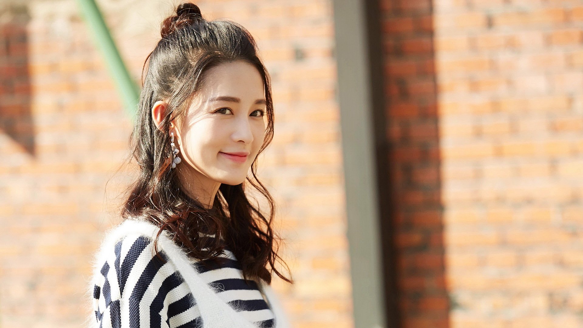 福克斯利喙啄破迷雾，鹈鹕完胜北京显冠军相