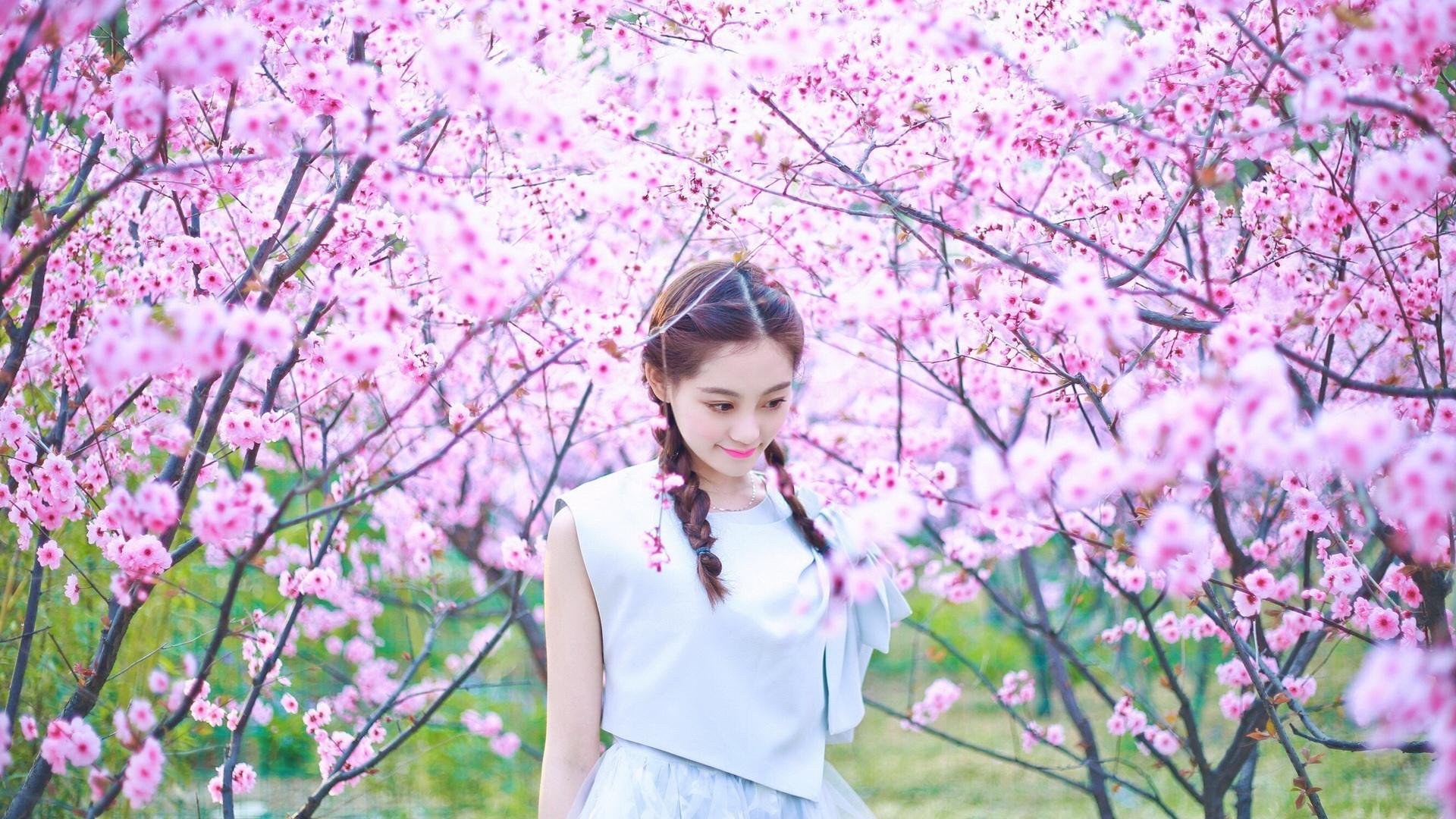 星光与蓝焰，当姆巴佩点燃赛场，马德里竞技冲垮金字塔的黄昏