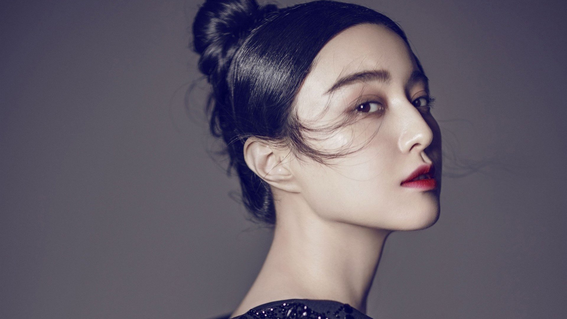 双城记，当阿森纳的钢铁防线遭遇伊斯坦布尔的魔法，哈兰德用一剑封喉诠释关键先生